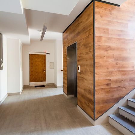 Central Park Apartments Львов Экстерьер фото